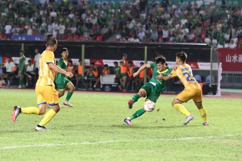 帮助球队, 绝大多数球, 主场 帮助球队, 绝大多数球, 主场